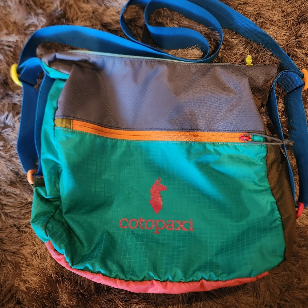 Cotopaxi Taal Convertible Crossbody Cotopaxi Del Dia